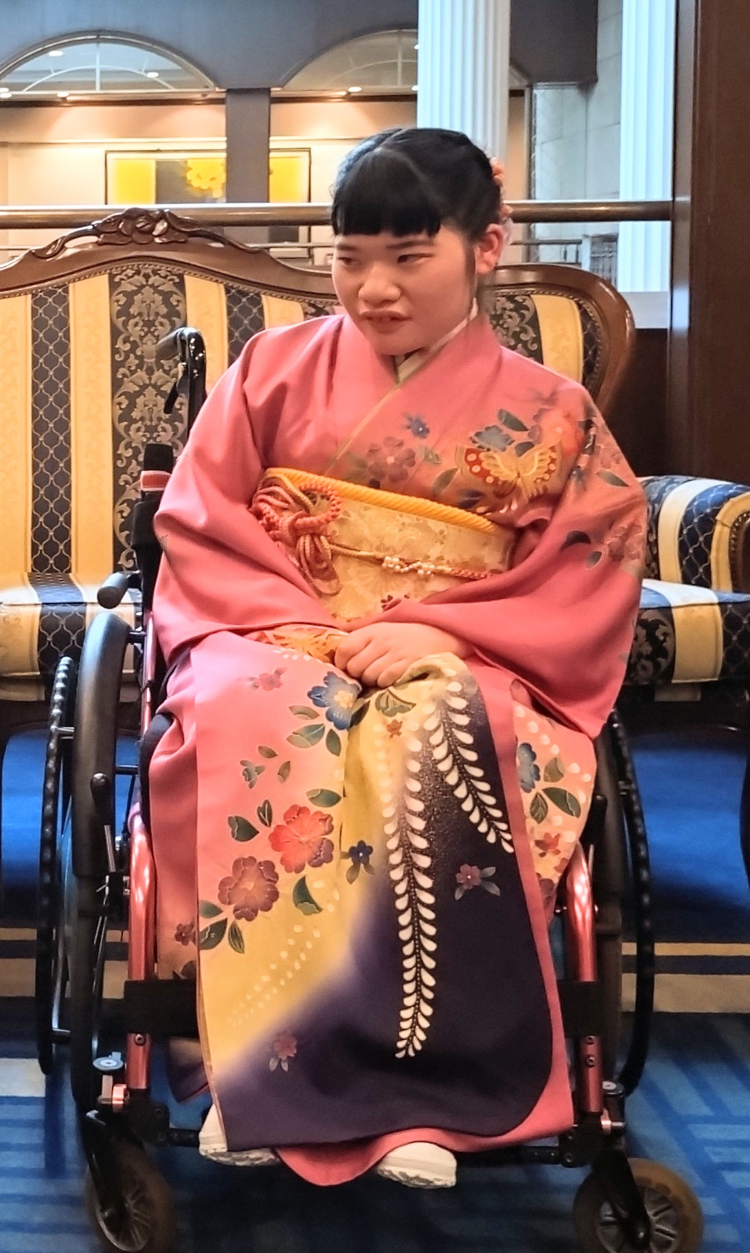 車椅子着物　振袖　　成人式　栃木県　身体障害　知的障害　名古屋