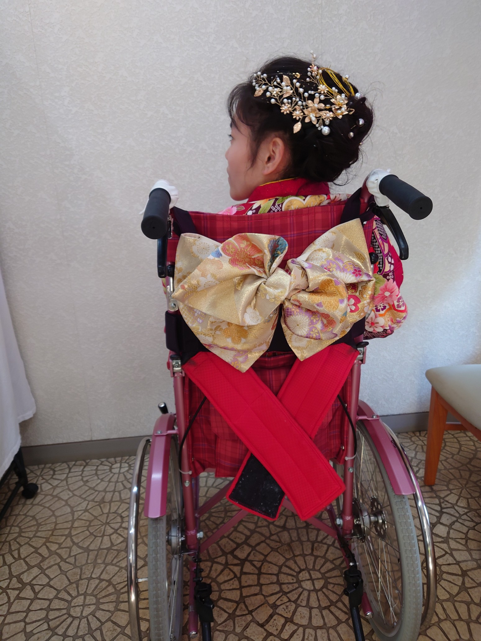 車椅子着物　振袖　　成人式　静岡県　身体障害　知的障害　名古屋　不随意運動　精神障害
