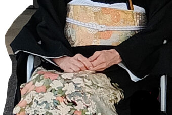 車椅子着物　留袖　結婚式　　身体障害　名古屋
