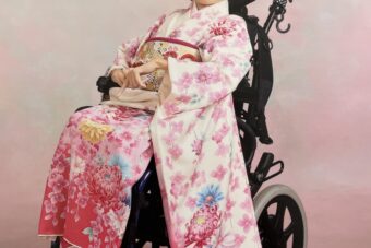 車椅子着物　振袖　　成人式　神奈川県　身体障害　知的障害　名古屋