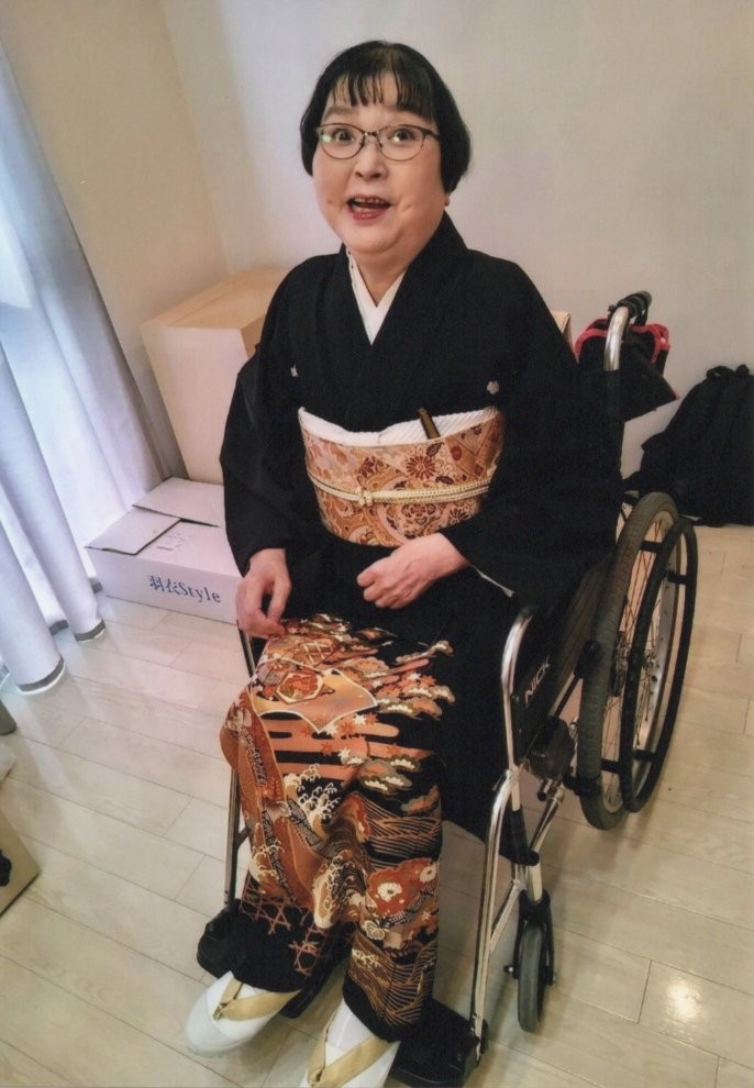 車椅子着物　留袖　結婚式　愛知県　身体障害　名古屋　バリアフリー着物　ユニバーサルデザイン