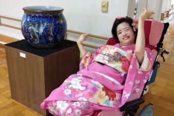 車椅子着物　振袖　　成人式　愛知県　身体障害　知的障害　名古屋　バリアフリー着物