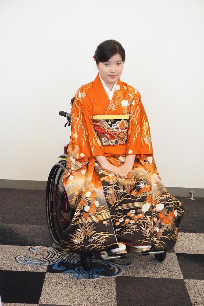 車椅子着物　振袖　結婚式　東京都　身体障害　知的障害　名古屋　ユニバーサルデザイン